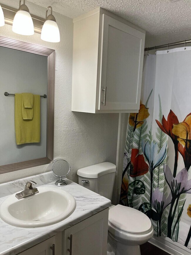 Quail Hollow Apartments