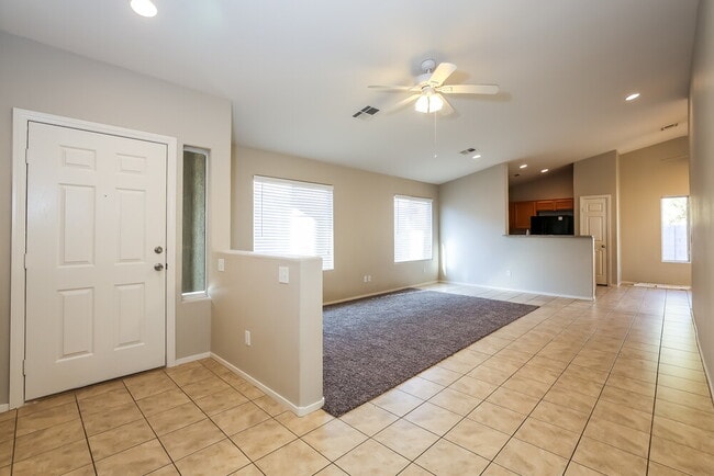 Photo - 546 Truffles St