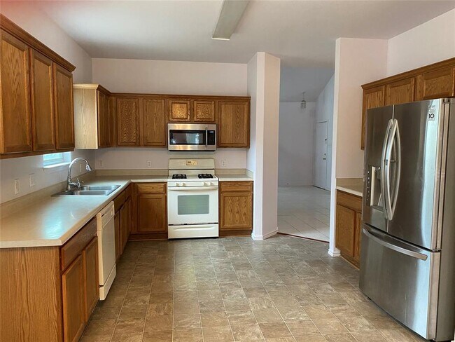 Photo - 1850 Logan Dr