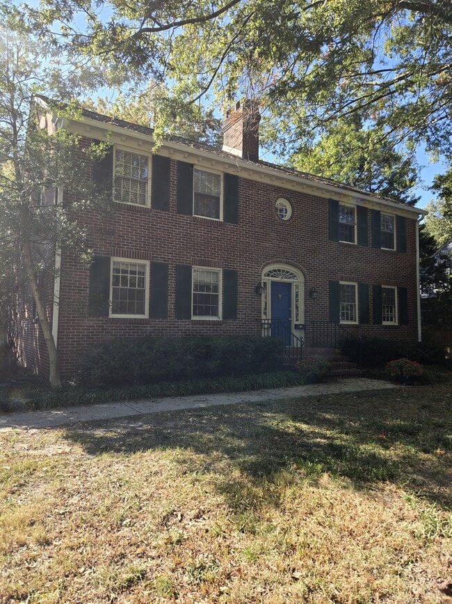 Frente del edificio - 415 S Washington St Unidad A