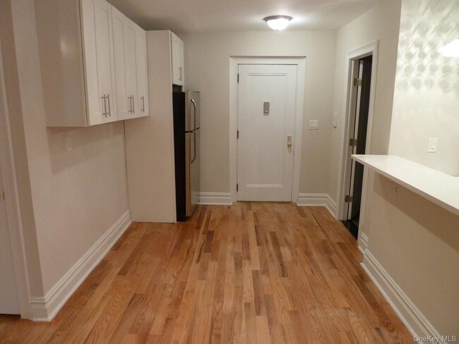 Photo - 109-20 Queens Blvd Unidad 1D