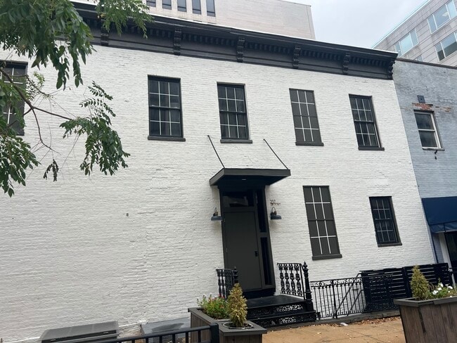 Photo - 237 2nd St NW