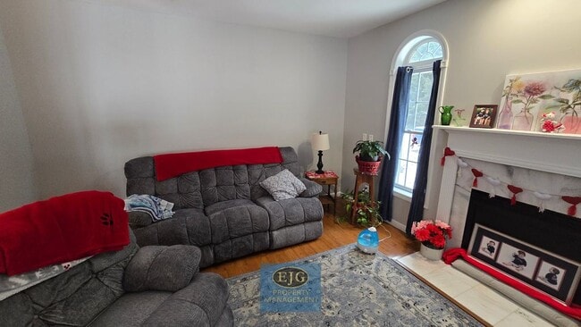 Photo - 126 Pinecrest Rd