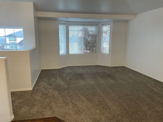 Photo - Large 4 Bedroom Home