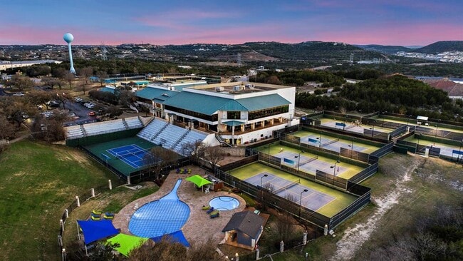 Photo - 105 Birdie Dr