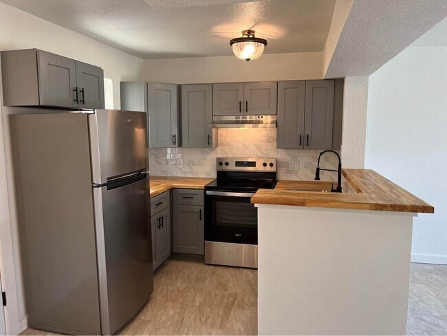 Photo - 1701 Johanna Dr Apartamento Unidad C