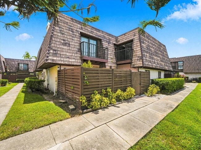 Photo - 15314 E Pond Woods Dr Unit 15314