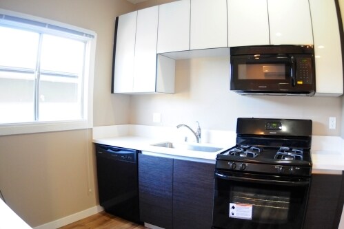 Photo - 1156 W 36th Pl