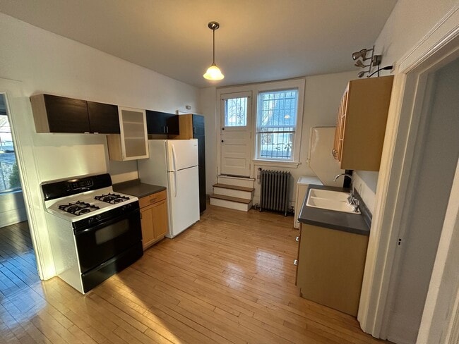 Kitchen - 2379 S Howell Ave Unit 2379 A