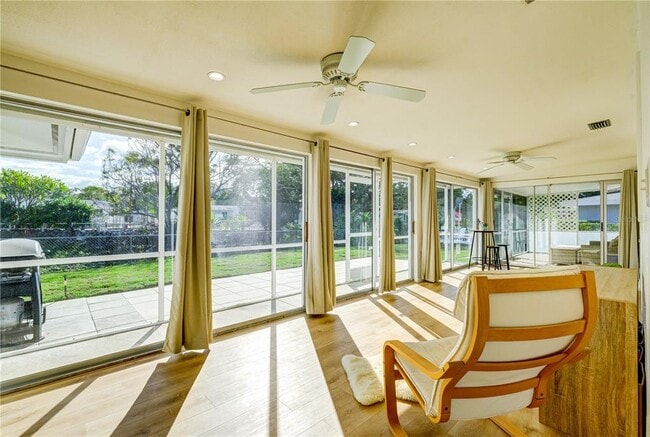 Photo - 3024 Rose St