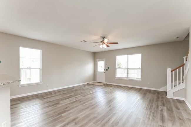 Photo - 17611 Sulphur Stream Dr