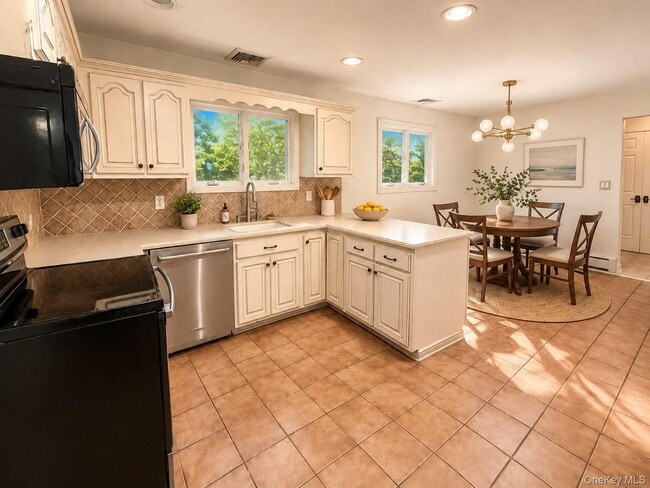 111 Fleets Cove Rd