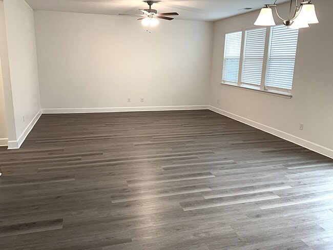 Photo - 5702 Lakemont Dr