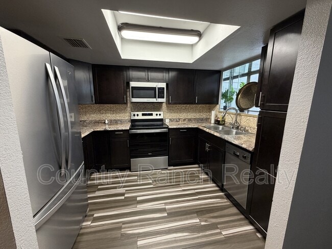 Photo - 1800 Club House Dr Unit 83 - 1