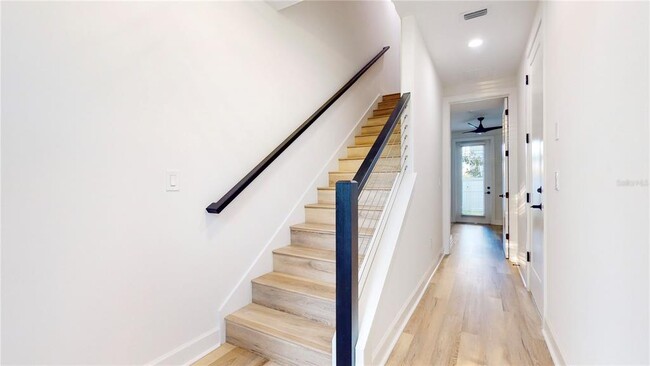 Photo - 1520 N Pierce St