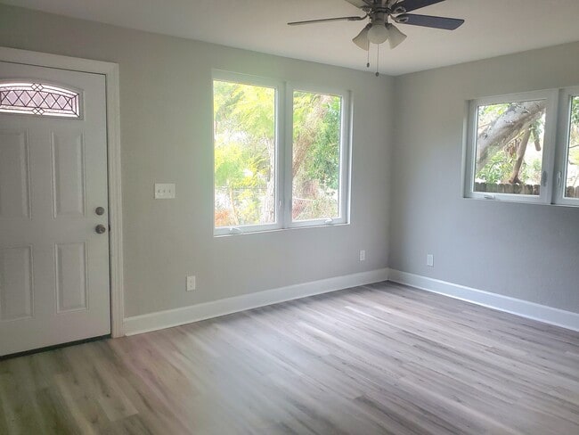 Photo - 3471 15th Ave S