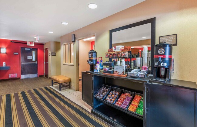Furnished Studio-Minneapolis - Maple Grove