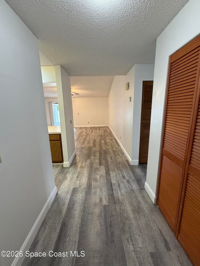 Photo - 5995 Sisson Rd