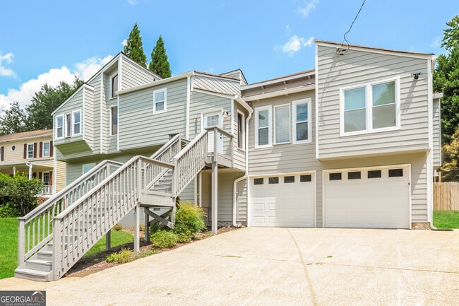 Photo - 4948 Highpoint Way NE