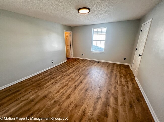 Photo - 2407 N Chamberlain Ave