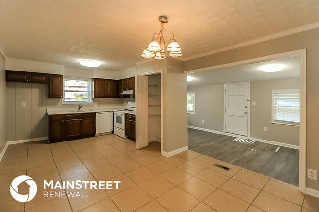 Photo - 2745 Westford Ct SW