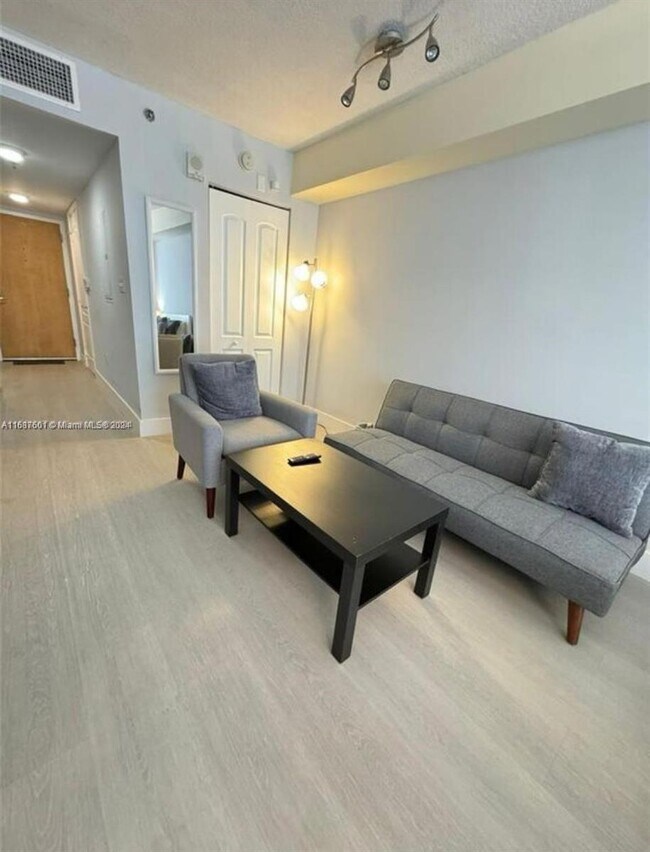 Photo - 1200 Brickell Bay Dr Unit 1610