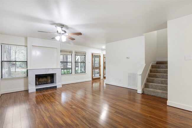 Photo - 28 Sawmill Grove Ln