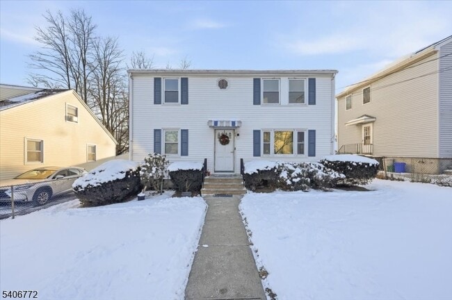 Building Photo - 88 Mitchell St Unit 2