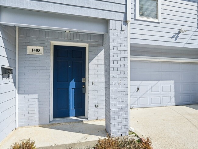 Photo - 1405 Bailey St