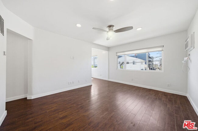 Photo - 510 Pacific Ave Unidad 4