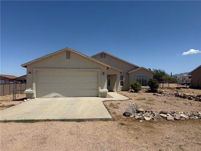 Building Photo - 3680 N Rainbow Dr