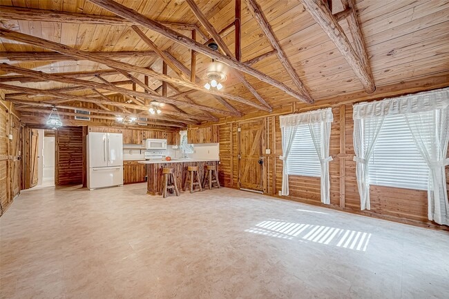 Photo - 15932 FM442