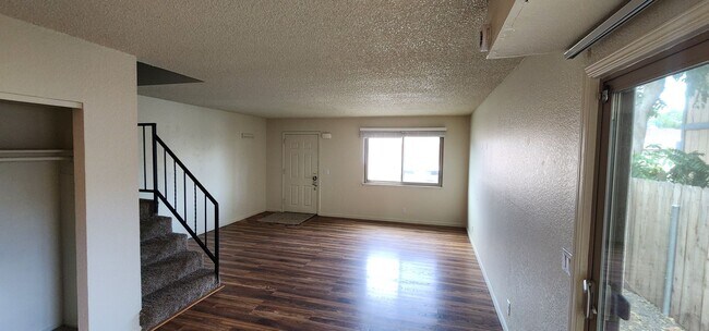 Photo - 315-320 19TH ST Unit 19TH ST 317