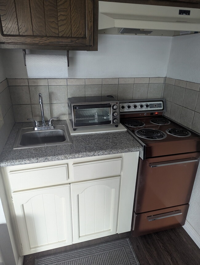 Photo - 1702 Wollacott St Unidad Wollacott Apartment