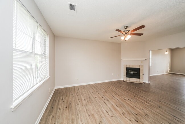 Photo - 3901 Long Creek Rd