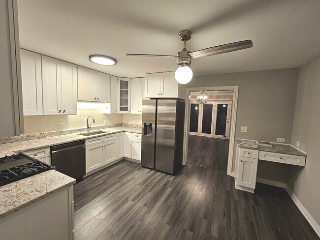 Photo - 413 Stevens Ct