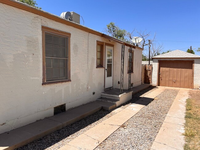 Photo - 3rd Street Duplex Unidad 1011 W. 3rd Street (111)