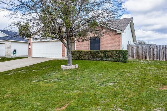 Photo - 214 Sylvan St