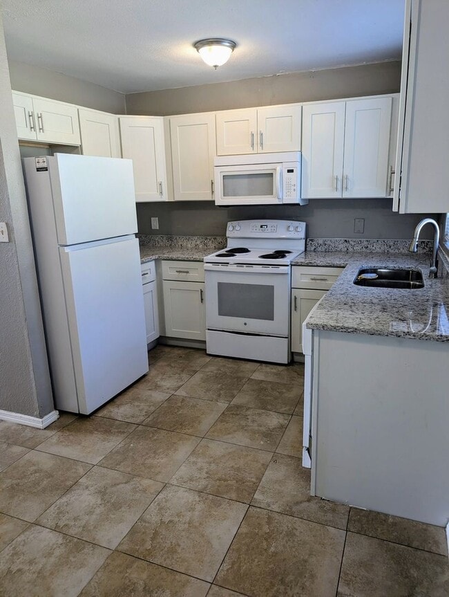 Photo - 1483 Elderton Dr