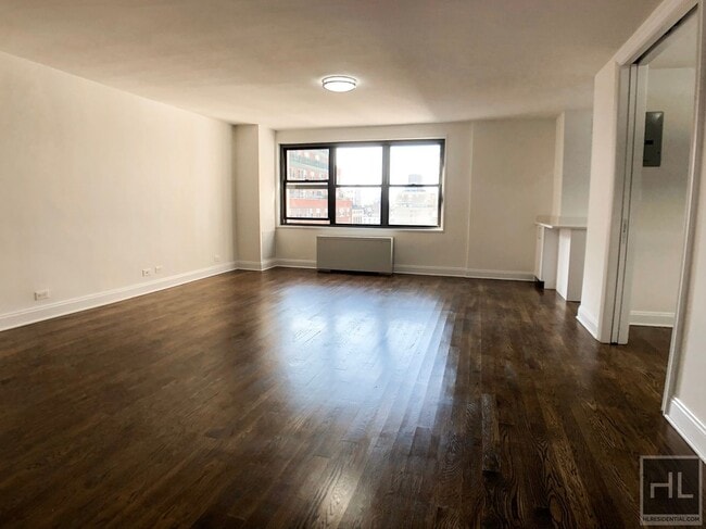 Building Photo - 5 AVENUE Unit 17J Rental