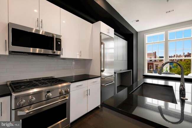 Photo - 3401 Sherman Ave NW