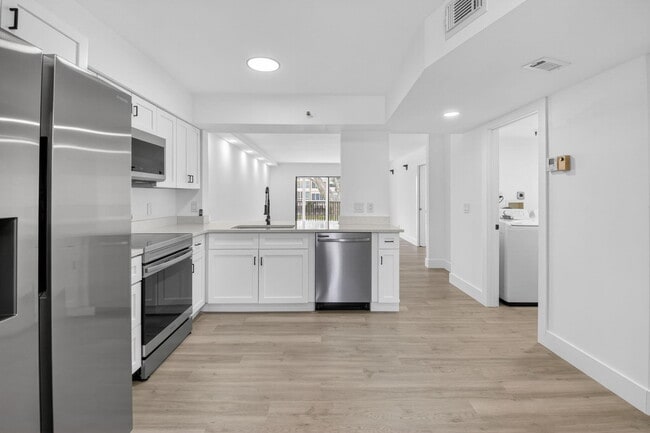 Photo - 14475 Strathmore Ln Unit 208