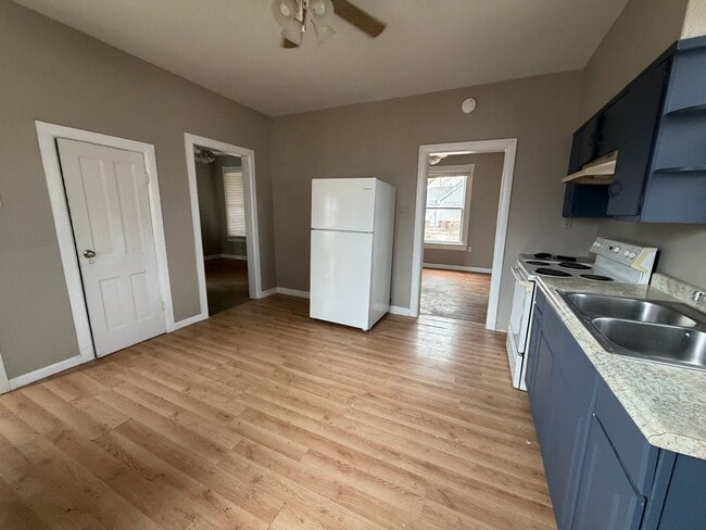 Photo - 1 Bedroom/1 Bath House. Garage & Fenced in Yard!