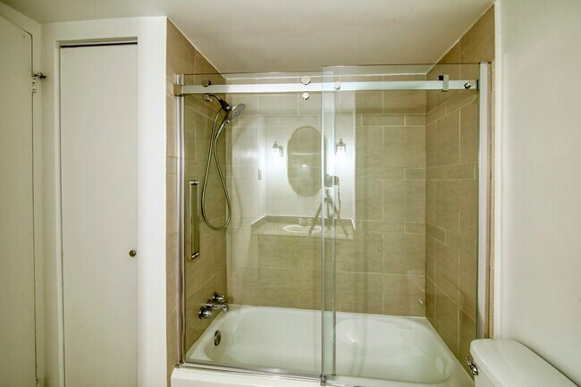 Photo - 2285 Rue St Mathieu Unit 1503