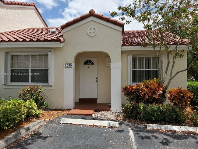 Building Photo - 1565 Springside Dr Rental