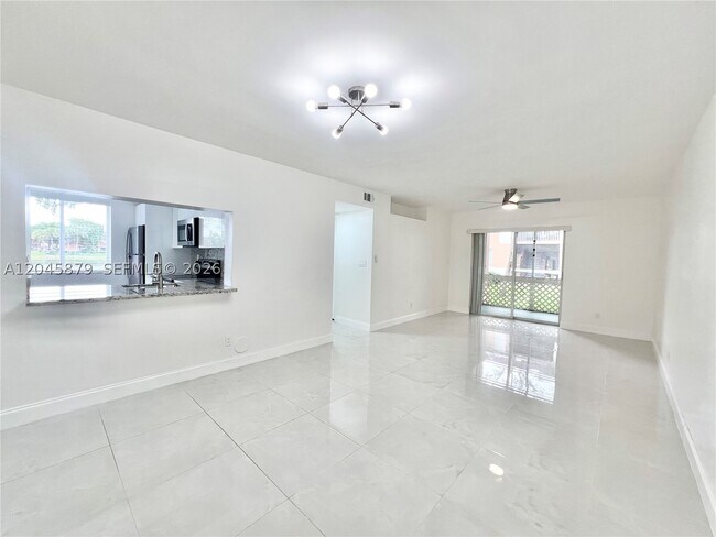 Photo - 842 NW 92nd Ave Unit 842