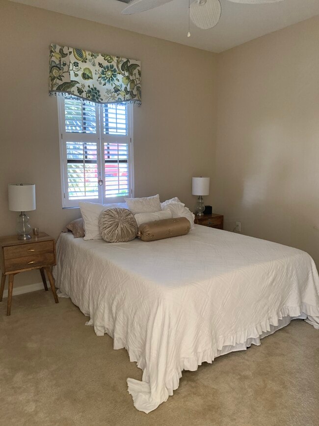 Photo - 8997 Cambria Cir Unidad 2002