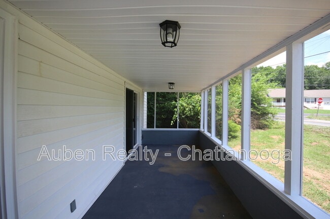 Photo - 1802 Crabtree Rd