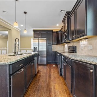 Photo - 1546 Eastland Rd SE