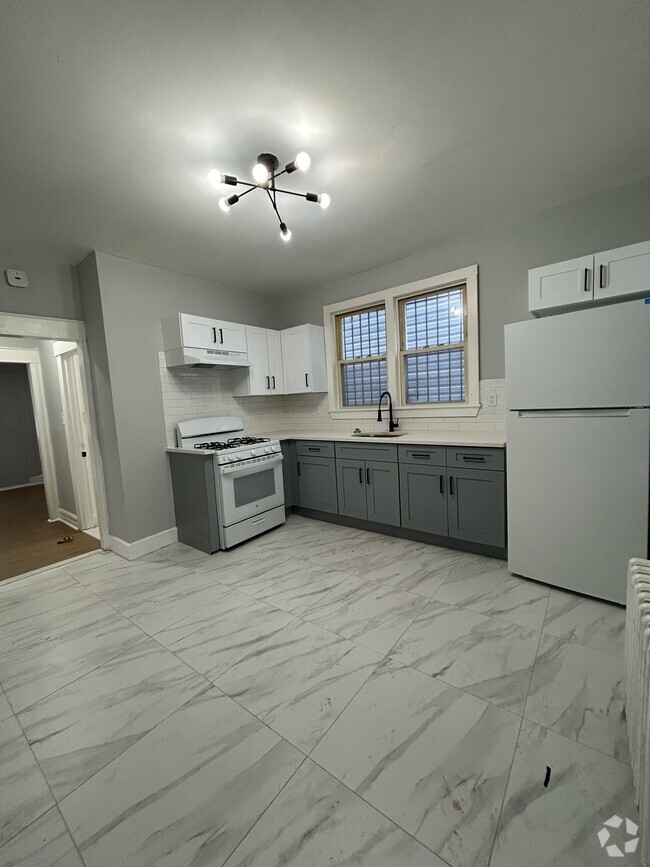 Building Photo - 521 S 16th St Rental